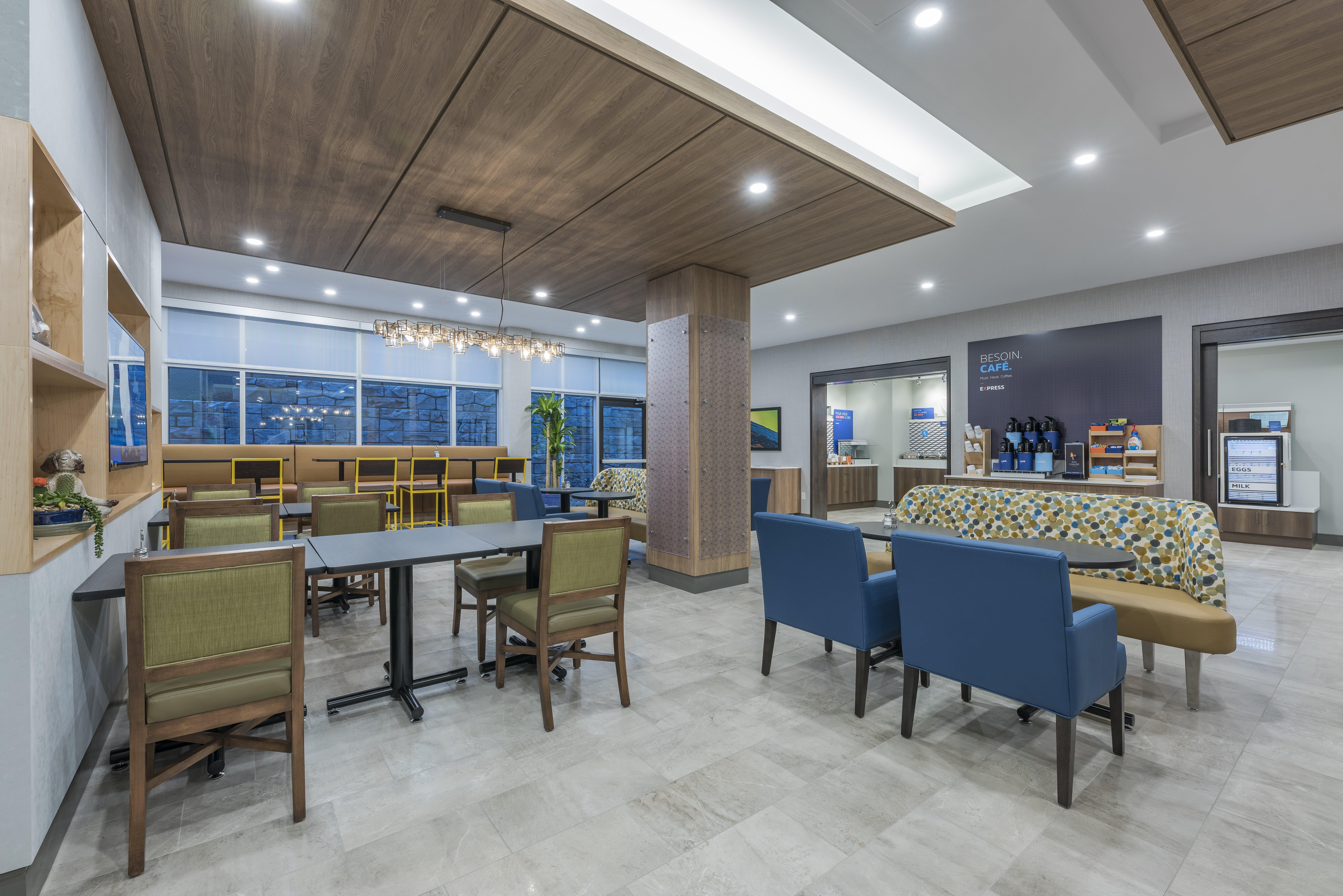 Holiday Inn Express & Suites Moncton By Ihg Extérieur photo